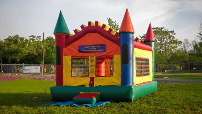 Bounce Houses Rental