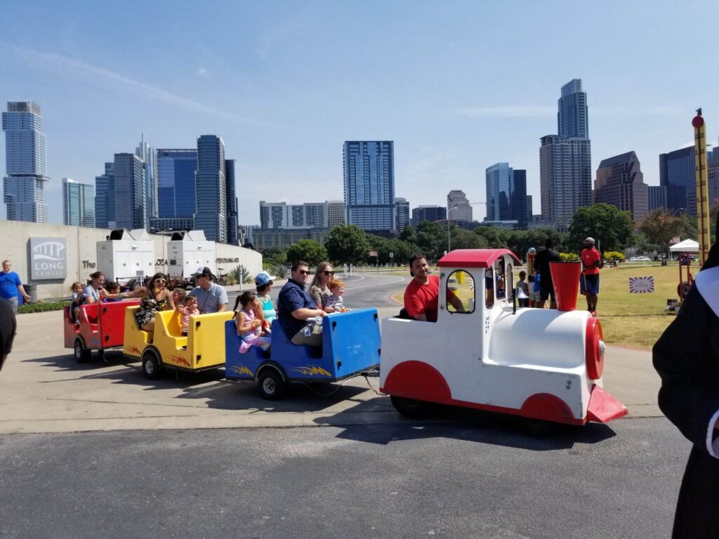 Trackless Train rental photo