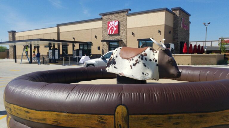 Mechanical Bull – Corral rental photo