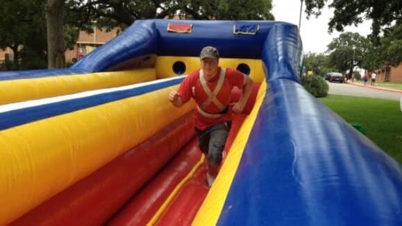 Bungee Run rental photo