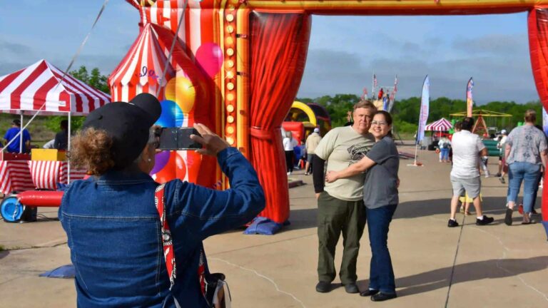 Carnival Arch rental photo